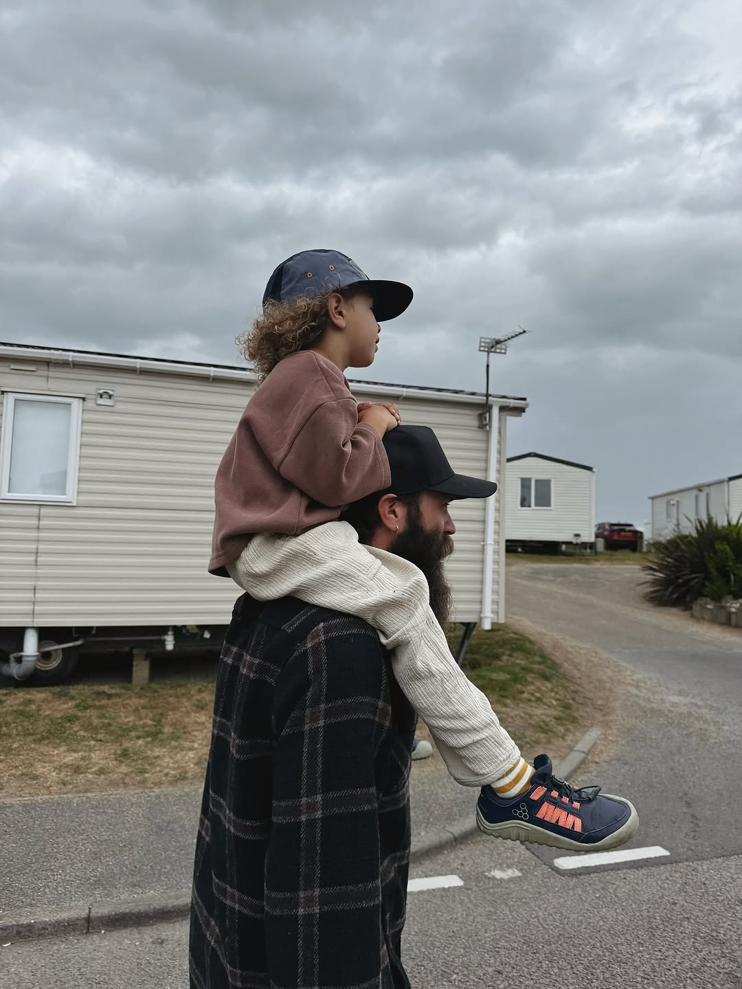 Brown Long-Sleeved Pocket Top